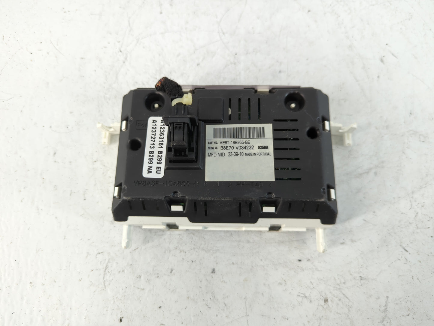 2011 Ford Fiesta Radio AM FM Cd Player Receiver Replacement P/N:AE8T-18B955-BE AE8T-18B955-BD Fits OEM Used Auto Parts - Oem