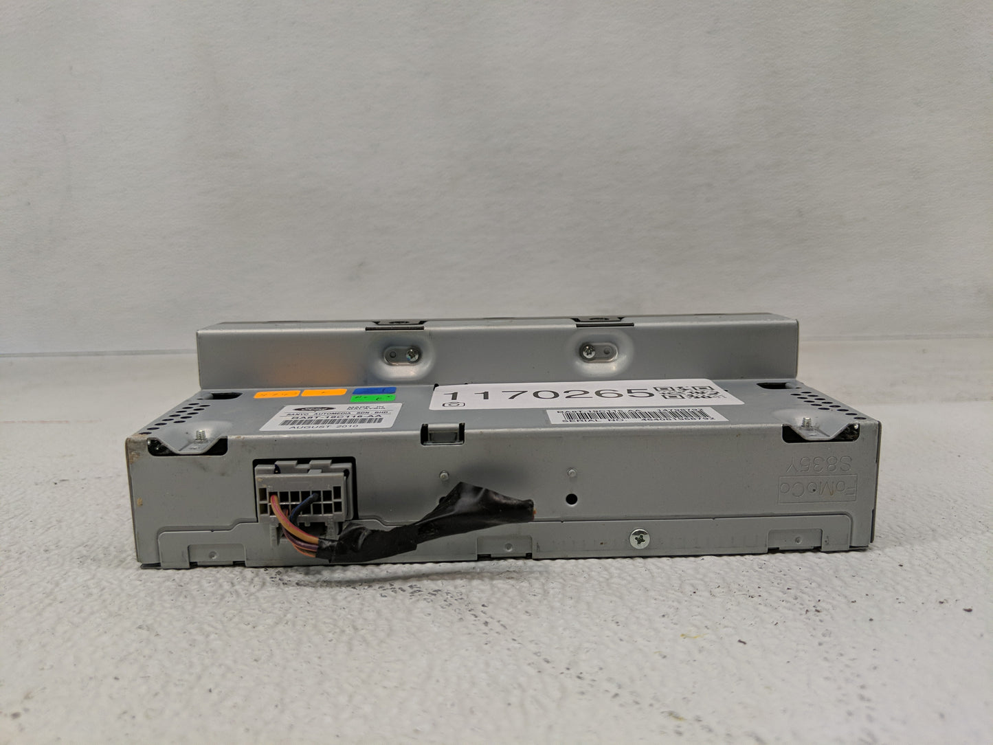 2011-2012 Ford Flex Radio AM FM Cd Player Receiver Replacement P/N:BA8T-19C116-AA Fits Fits 2011 2012 OEM Used Auto Parts -