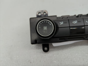 2009-2012 Ford Flex Climate Control Module Temperature AC/Heater Replacement P/N:8A83-19980-CB Fits Fits 2009 2010 2011 2012 OEM Used Auto Parts