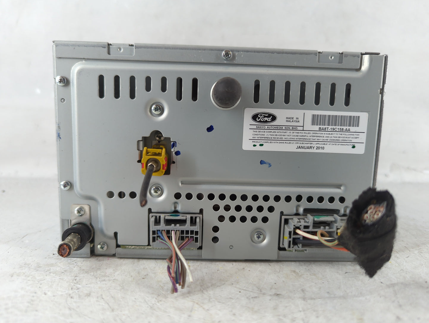2011 Ford Flex Radio AM FM Cd Player Receiver Replacement P/N:BA8T-19C158-AA Fits OEM Used Auto Parts - Oemusedautoparts1.co