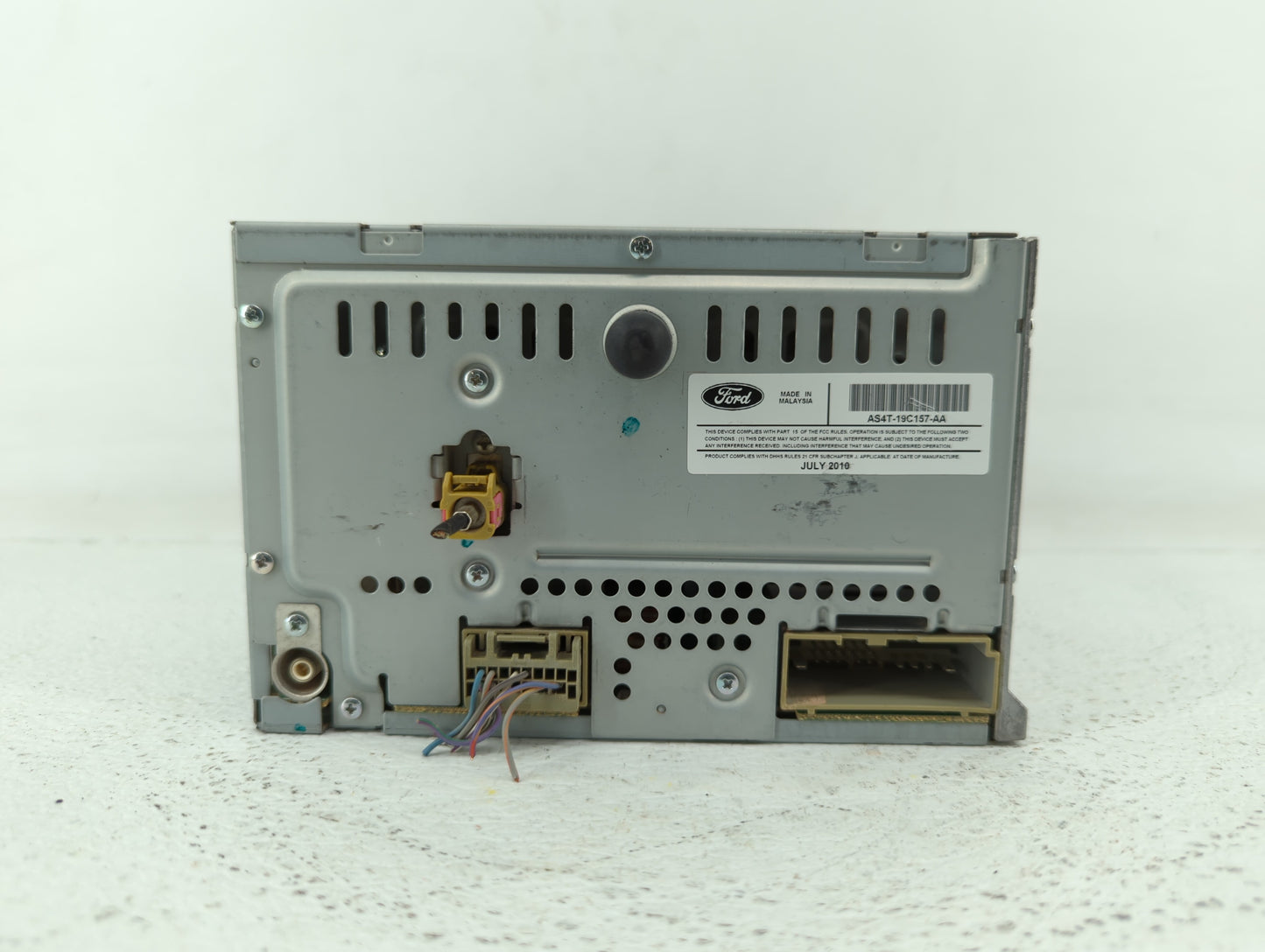 2010-2011 Ford Focus Radio AM FM Cd Player Receiver Replacement P/N:AS4T-19C157-AA Fits Fits 2010 2011 OEM Used Auto Parts -