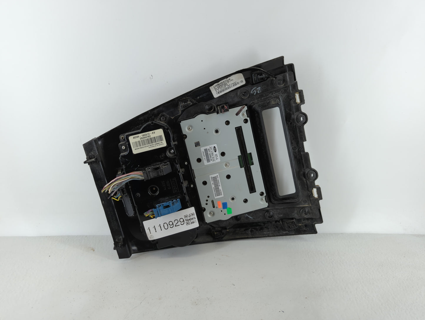 2010-2012 Ford Fusion Radio AM FM Cd Player Receiver Replacement P/N:9E5T-18A802-AE Fits Fits 2010 2011 2012 OEM Used Auto P