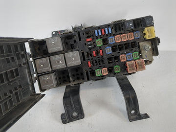 2010-2012 Ford Fusion Fusebox Fuse Box Panel Relay Module P/N:54-7148-30 Fits Fits 2010 2011 2012 OEM Used Auto Parts