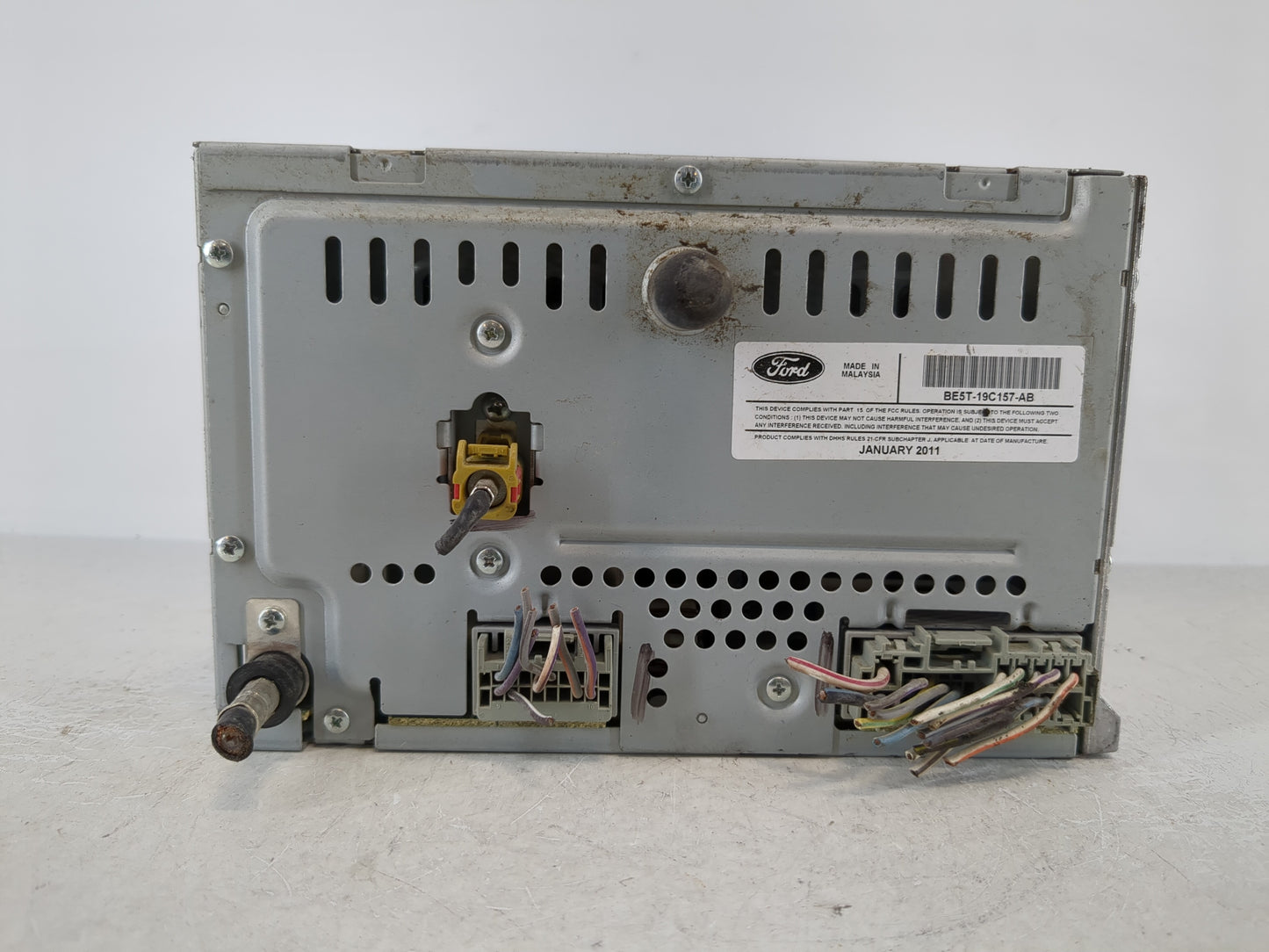 2010-2012 Ford Fusion Radio AM FM Cd Player Receiver Replacement P/N:BE5T-19C157-AB Fits Fits 2010 2011 2012 OEM Used Auto P