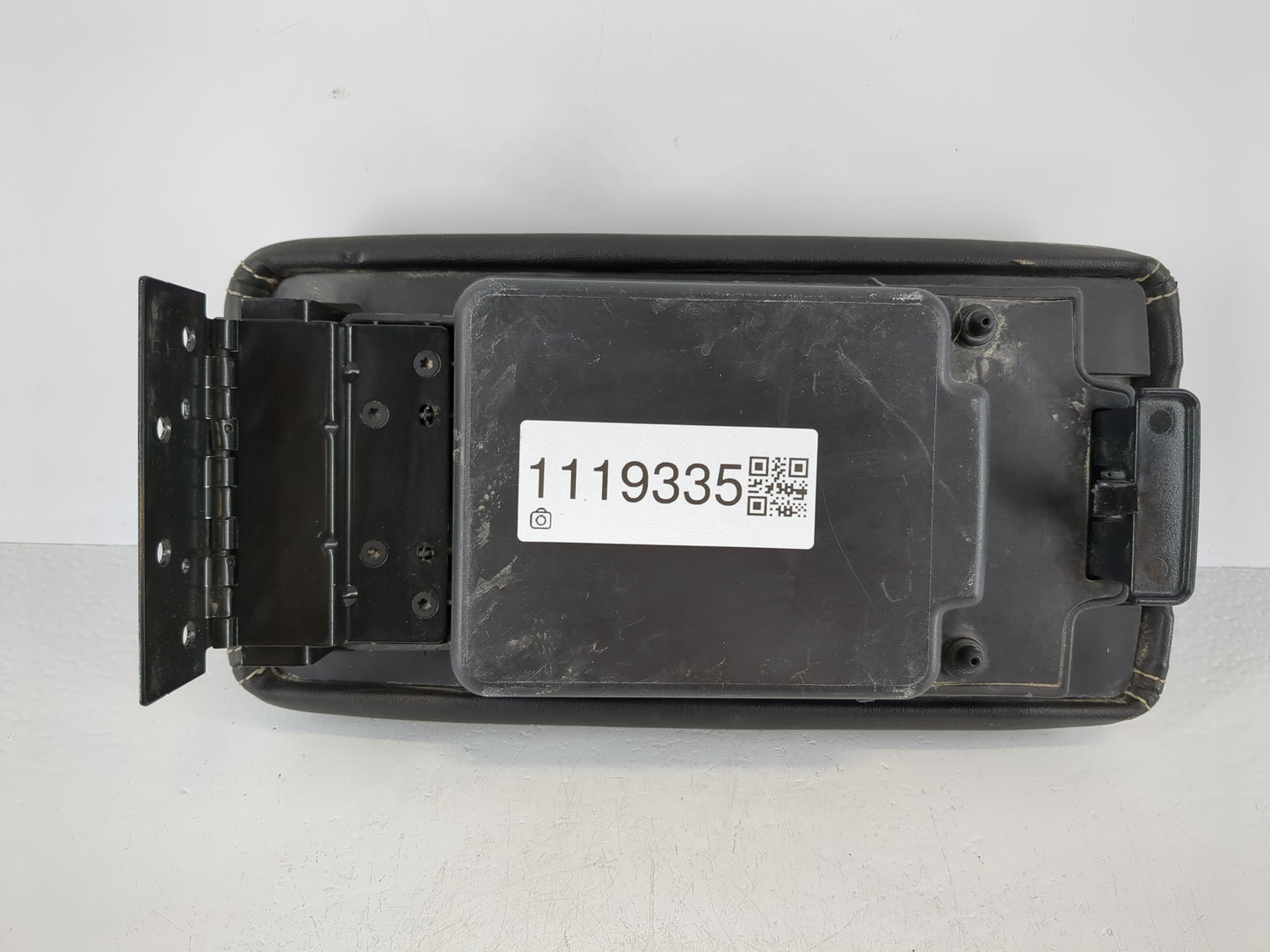 2010-2012 Ford Fusion Center Console Armrest Cover Lid Fits Fits 2010 2011 2012 OEM Used Auto Parts - Oemusedautoparts1.com