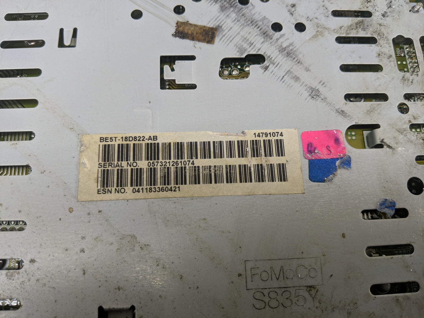 2011-2012 Ford Fusion Radio AM FM Cd Player Receiver Replacement P/N:BE5T-18D822-AB Fits Fits 2011 2012 OEM Used Auto Parts