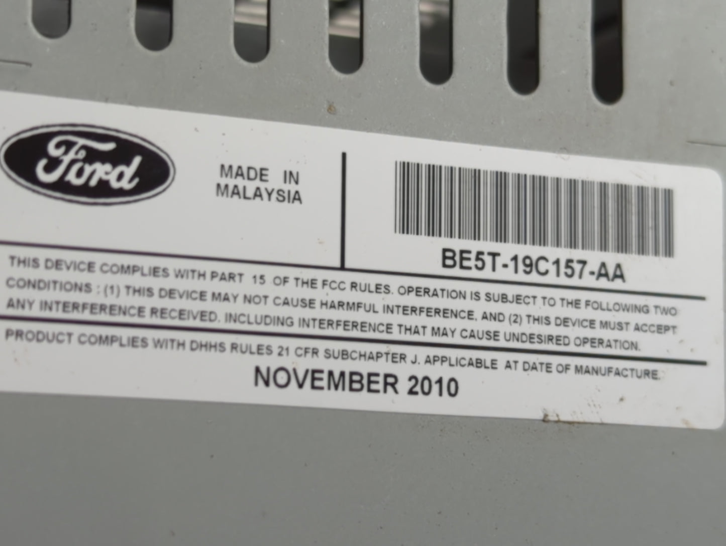 2010-2012 Ford Fusion Radio AM FM Cd Player Receiver Replacement P/N:BE5T-19C157-AA Fits Fits 2010 2011 2012 OEM Used Auto P