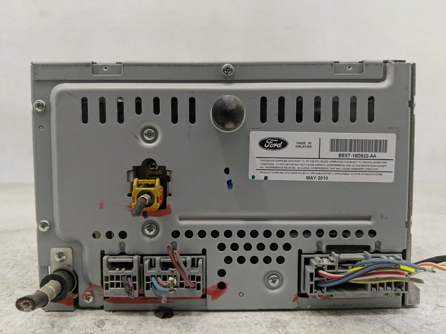 2011-2012 Ford Fusion Radio AM FM Cd Player Receiver Replacement P/N:BE5T-18D822-AA Fits Fits 2011 2012 OEM Used Auto Parts