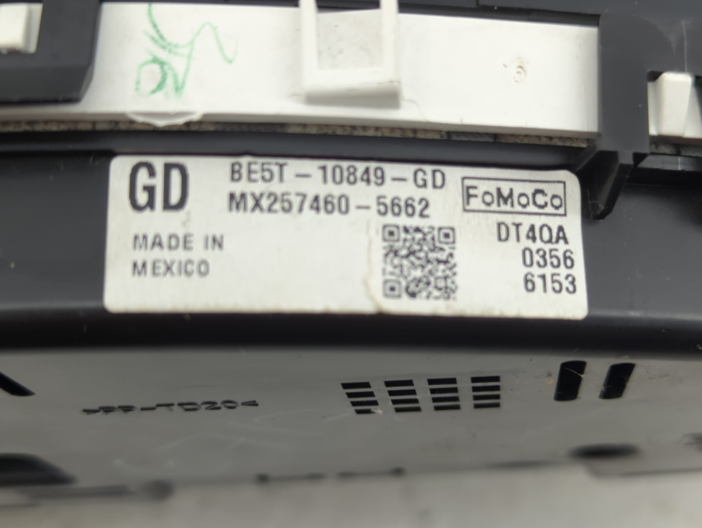 2011-2012 Ford Fusion Instrument Cluster Speedometer Gauges P/N:BE5T-10849-GD Fits Fits 2011 2012 OEM Used Auto Parts - Oemu