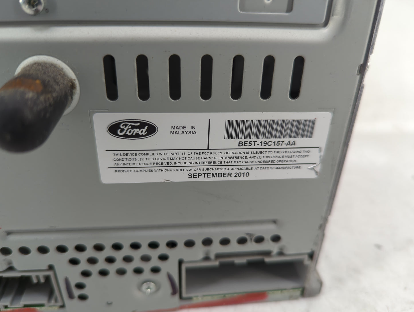 2011-2012 Ford Fusion Radio AM FM Cd Player Receiver Replacement P/N:BE5T-19C157-AA Fits Fits 2011 2012 OEM Used Auto Parts