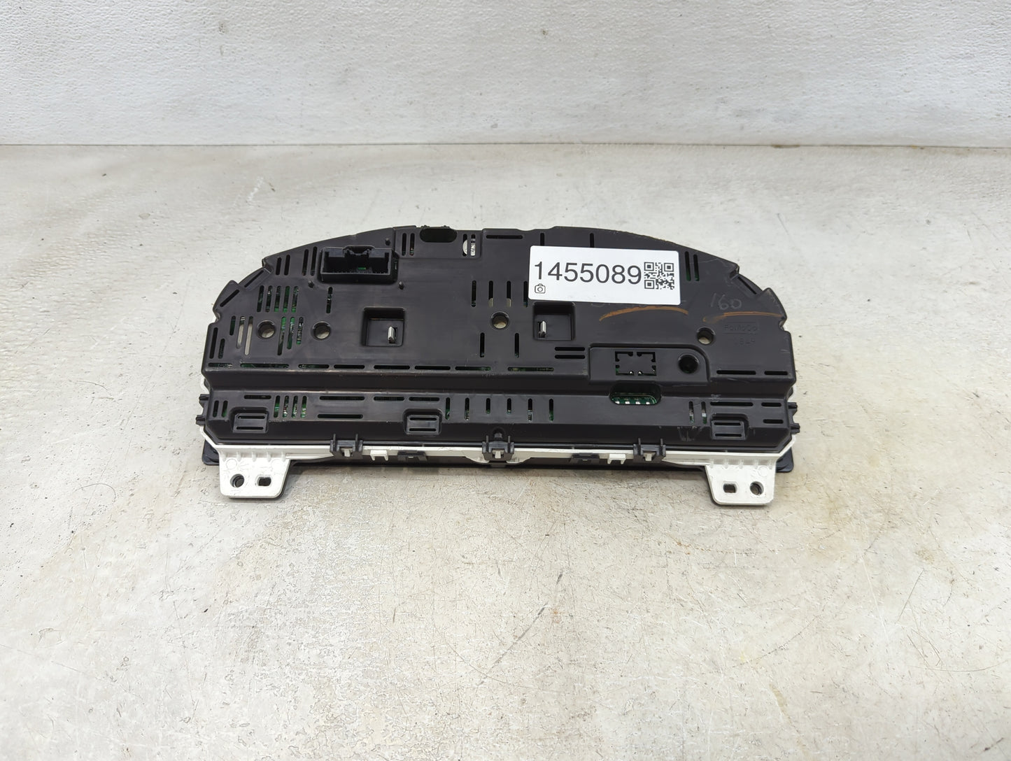 2011-2012 Ford Fusion Instrument Cluster Speedometer Gauges P/N:BE5T-10849-CD Miles: Fits Fits 2011 2012 OEM Used Auto Parts