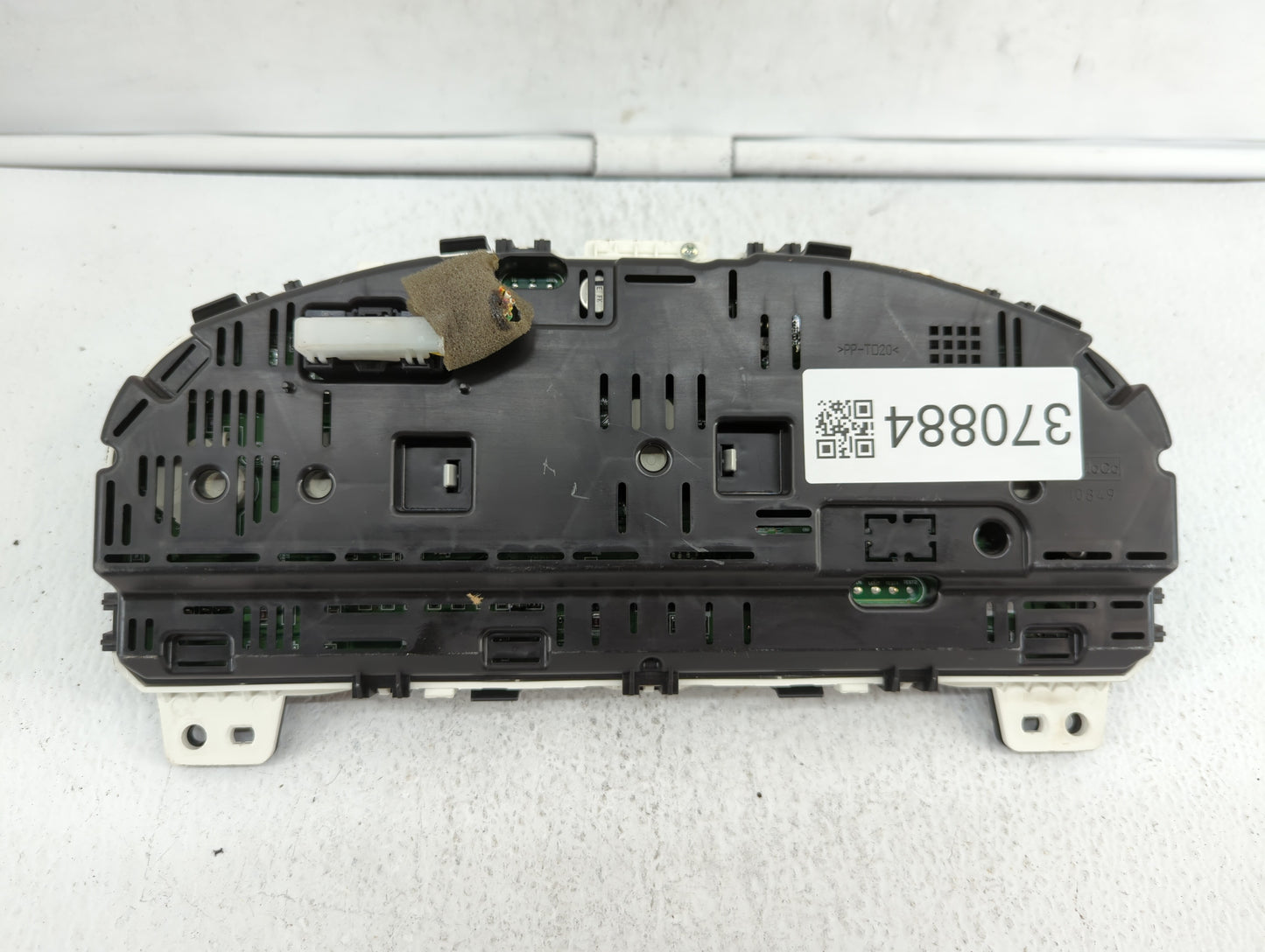 2011 Ford Fusion Instrument Cluster Speedometer Gauges P/N:BE5T-10849-CC BE5T-10849-CD Fits OEM Used Auto Parts - Oemusedaut