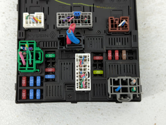 2010-2012 Ford Fusion Fusebox Fuse Box Panel Relay Module P/N:284B7 5NA0C Fits Fits 2010 2011 2012 OEM Used Auto Parts