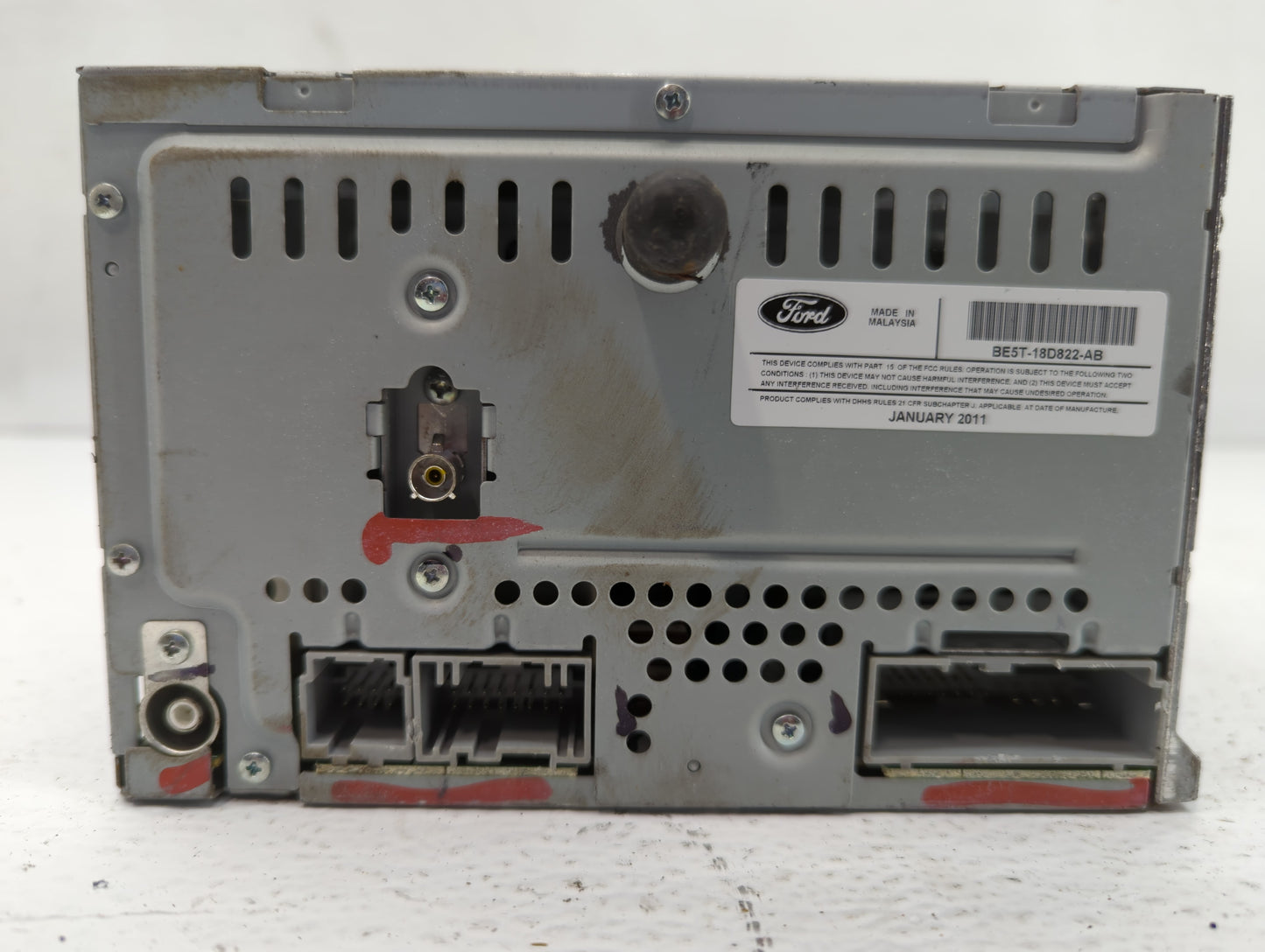 2011-2012 Ford Fusion Radio AM FM Cd Player Receiver Replacement P/N:BE5T-19C158-AB Fits Fits 2011 2012 OEM Used Auto Parts