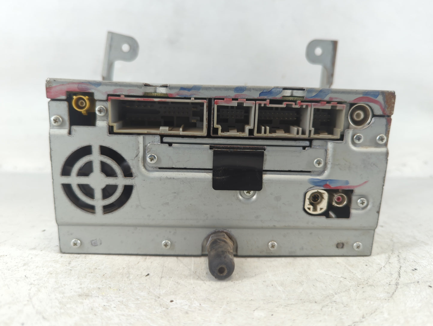 2011 Ford Fusion Radio AM FM Cd Player Receiver Replacement Fits OEM Used Auto Parts - Oemusedautoparts1.com