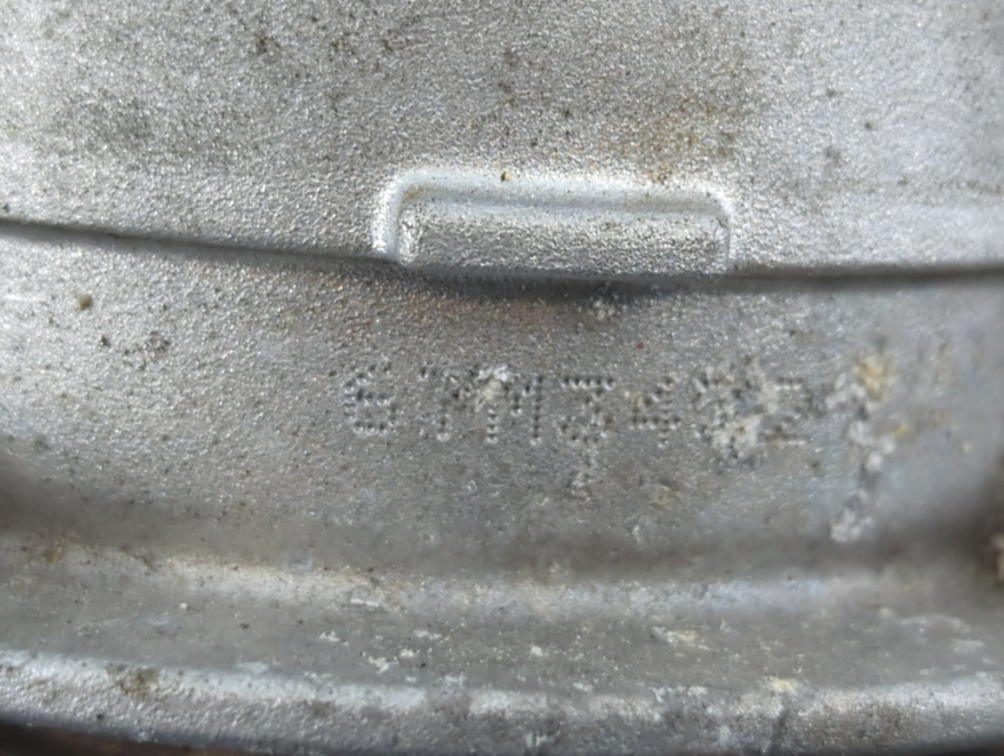 2010-2012 Ford Fusion Throttle Body P/N:6MM3402 Fits Fits 2009 2010 2011 2012 OEM Used Auto Parts - Oemusedautoparts1.com