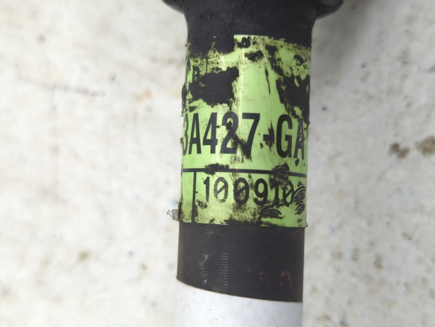 2010-2012 Ford Fusion Axle Shaft Front Passenger Cv C/v - Oemusedautoparts1.com