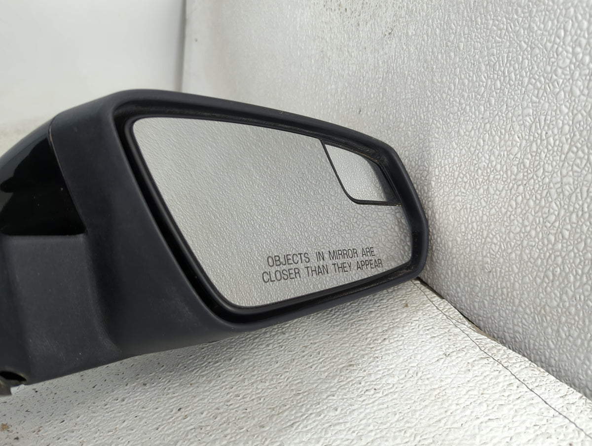 2010-2012 Ford Mustang Passenger Side View Mirror - Right Door Mirror OEM Used - Oemusedautoparts1.com