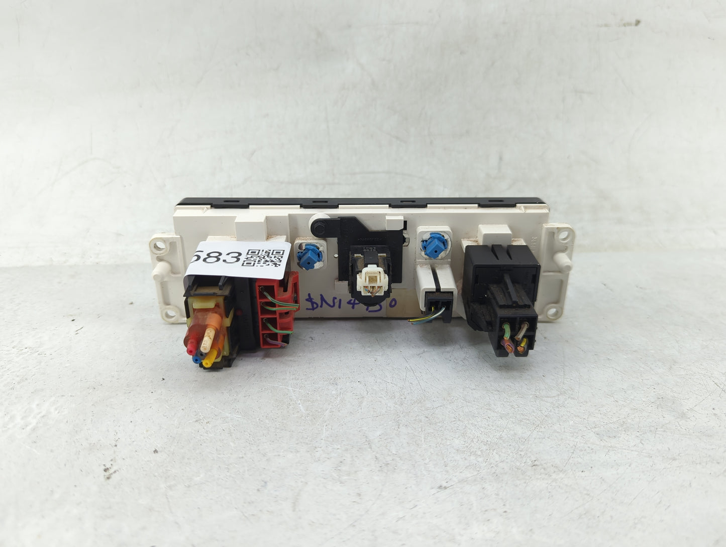 2003-2011 Ford Ranger Climate Control Module Temperature AC/Heater Replacement P/N:AL54-19C733-AA Fits OEM Used Auto Parts -