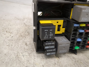 2007-2011 Ford Ranger Fusebox Fuse Box Panel Relay Module P/N:5C3T-14B192-AA 9L2T-14B192-AA Fits Fits 2007 2008 2009 2010 2011 OEM Used Auto Parts
