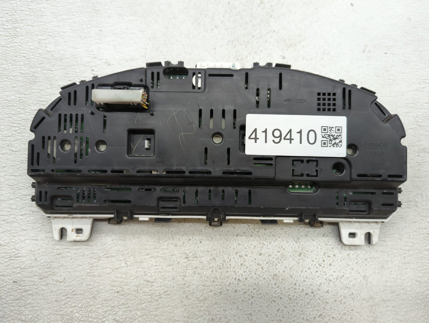 2011-2012 Ford Taurus Instrument Cluster Speedometer Gauges P/N:BG1T-10849-EF BG1T-10849-CF Fits Fits 2011 2012 OEM Used Aut