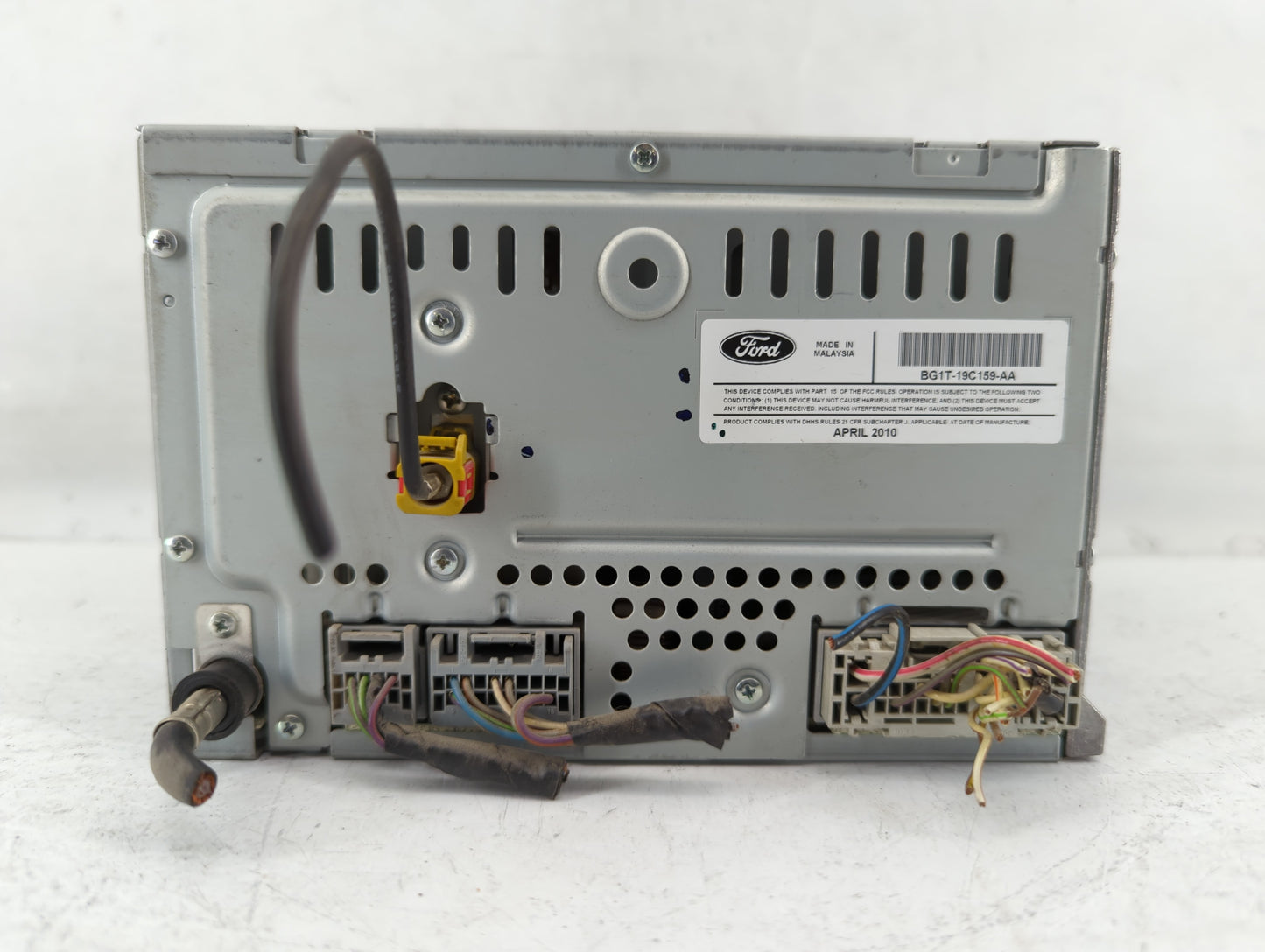 2011-2012 Ford Taurus Radio AM FM Cd Player Receiver Replacement P/N:BG1T-19C159-AA Fits Fits 2011 2012 OEM Used Auto Parts