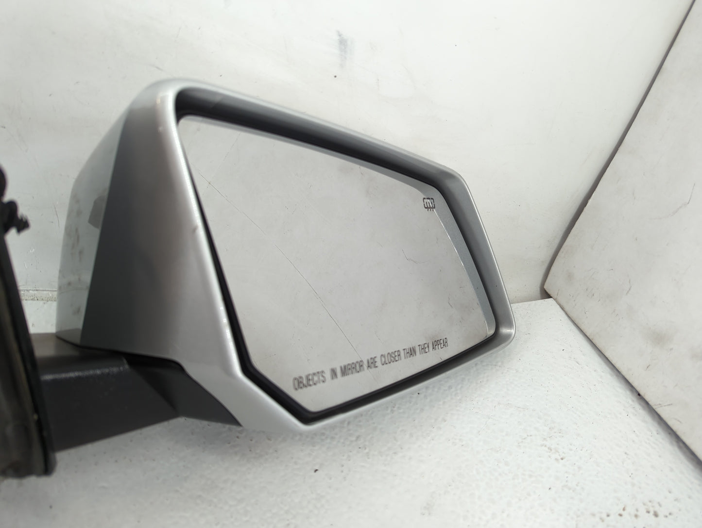 2011 Gmc Acadia Side Mirror Replacement Passenger Right View Door Mirror P/N:25885000 Fits OEM Used Auto Parts - Oemusedauto