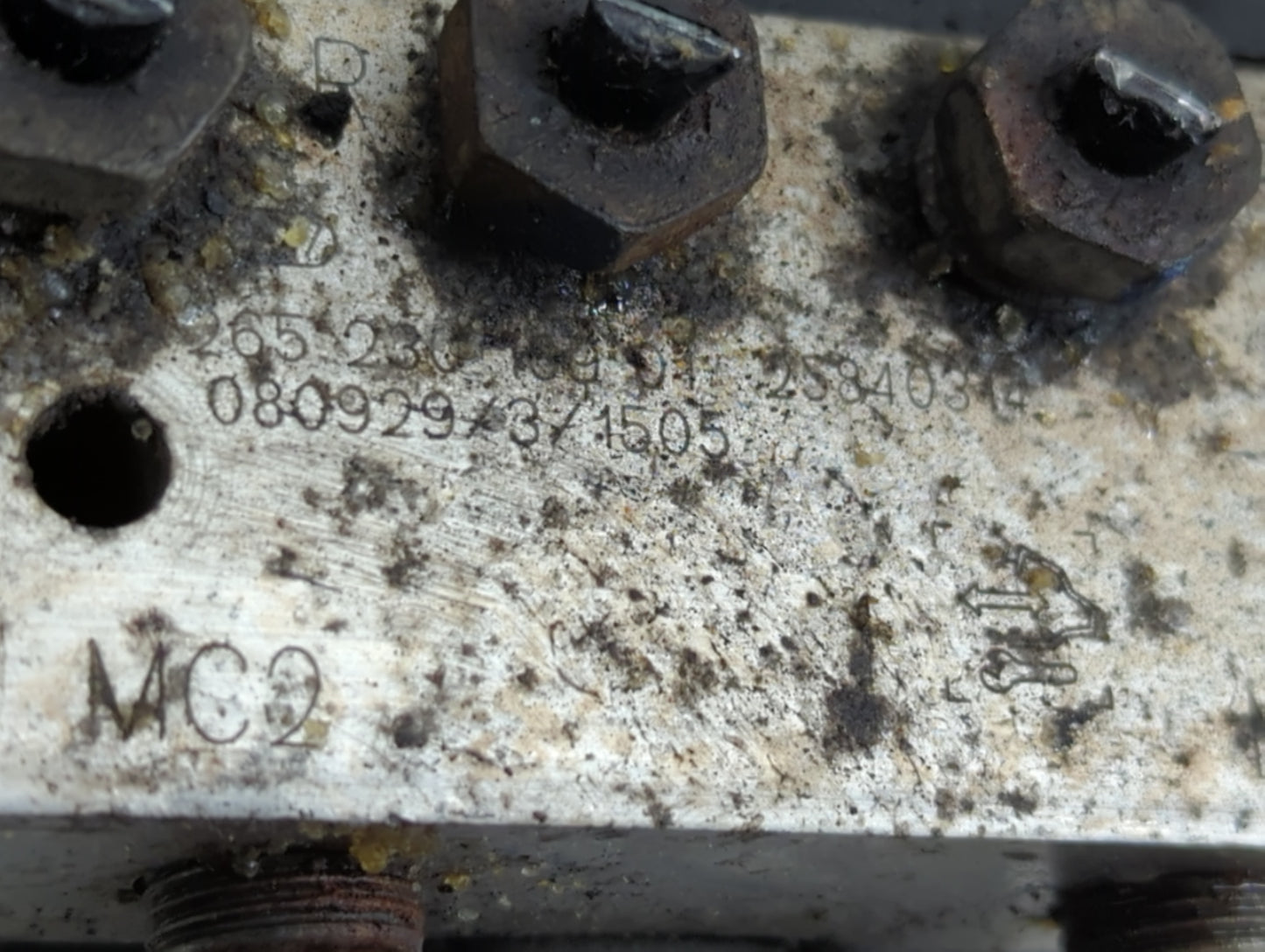 2008-2011 Gmc Acadia ABS Pump Control Module Replacement P/N:265 230 103 25840314 Fits Fits 2008 2009 2010 2011 OEM Used Aut