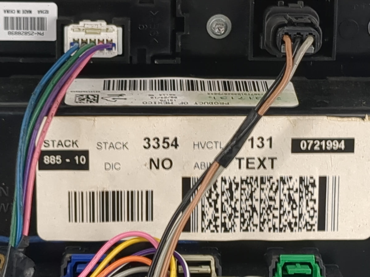2007-2012 Gmc Acadia Climate Control Module Temperature AC/Heater Replacement P/N:25828898 0721994 Fits OEM Used Auto Parts