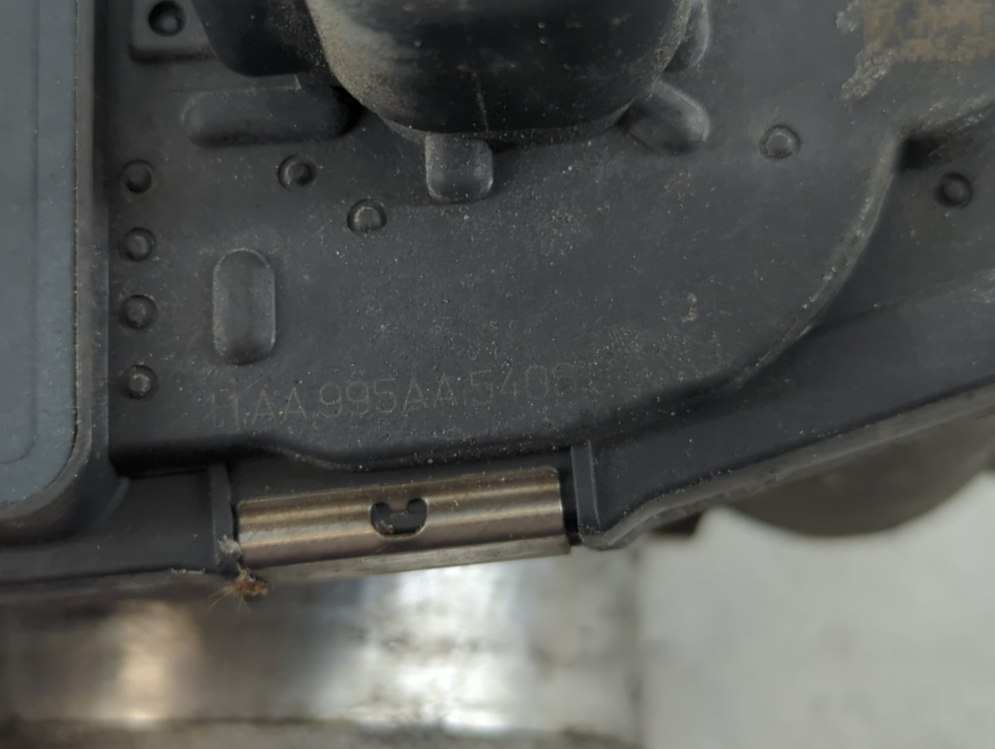 2007-2011 Gmc Acadia Throttle Body P/N:11AA995AA540 Fits Fits 2007 2008 2009 2010 2011 OEM Used Auto Parts - Oemusedautopart