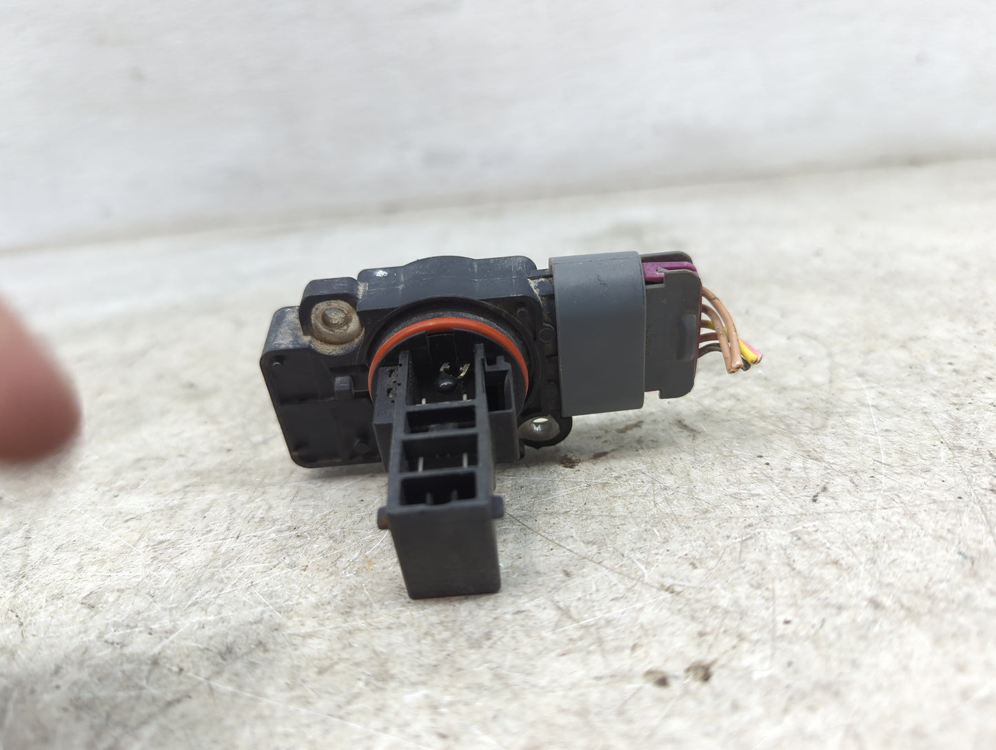2009-2013 Gmc Sierra 1500 Mass Air Flow Meter Maf 1487830 - Oemusedautoparts1.com