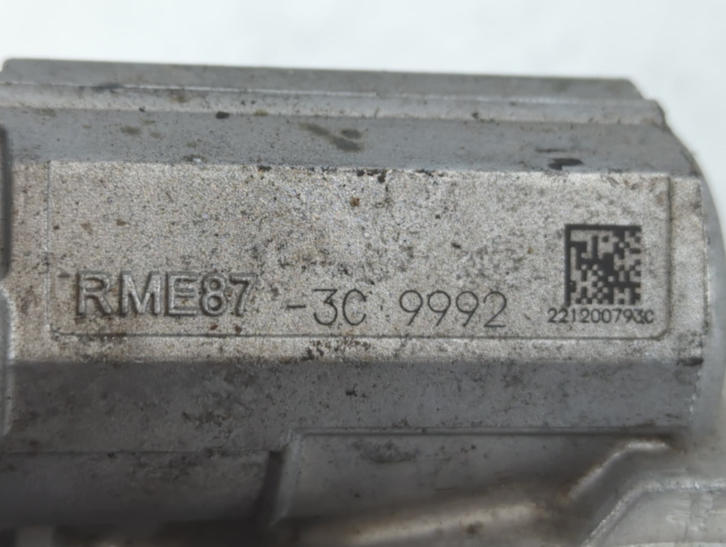 2009-2013 Gmc Sierra 1500 Throttle Body P/N:9992 RME87-3C Fits Fits 2009 2010 2011 2012 2013 2014 2015 OEM Used Auto Parts -