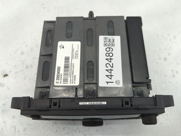 2011 Gmc Sierra 1500 Pickup Radio AM FM Cd Player Receiver Replacement P/N:20934592 28256325 Fits OEM Used Auto Parts
