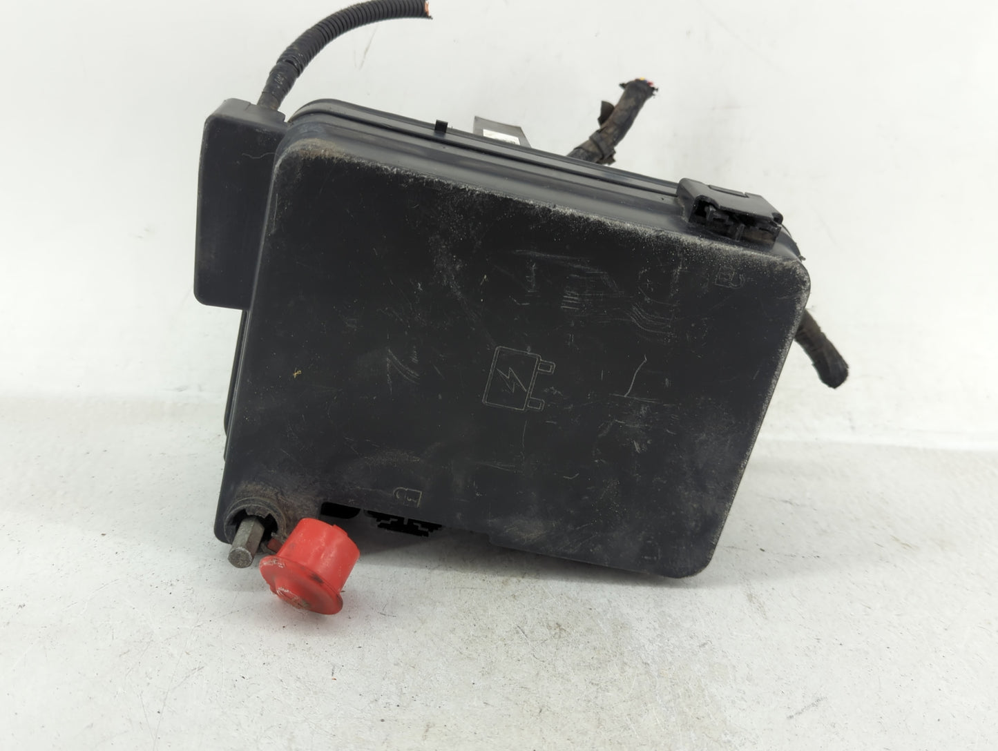 2011 Gmc Terrain Fusebox Fuse Box Panel Relay Module Fits OEM Used Auto Parts - Oemusedautoparts1.com