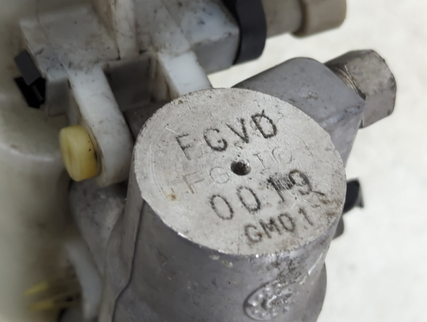 Gmc Terrain Brake Master Cylinder 1496750 - Oemusedautoparts1.com