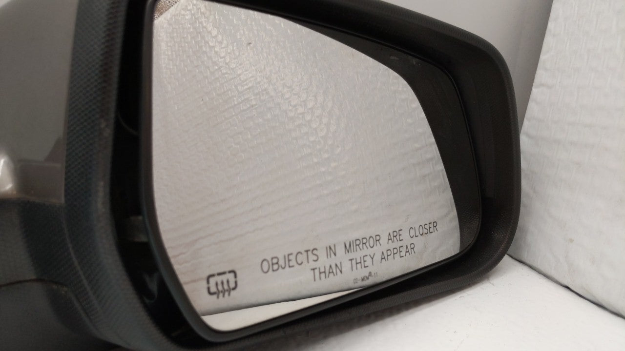 2010-2011 Gmc Terrain Passenger Side View Mirror - Right Door Mirror OEM Used - Oemusedautoparts1.com
