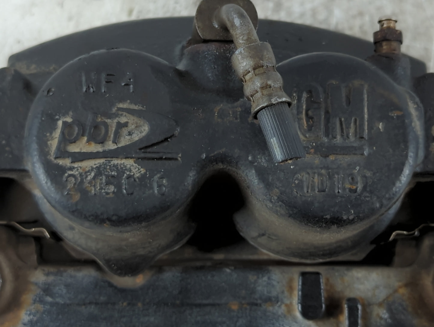 2007-2014 Gmc Yukon Xl 1500 Front Driver Left Brake Caliper - Oemusedautoparts1.com