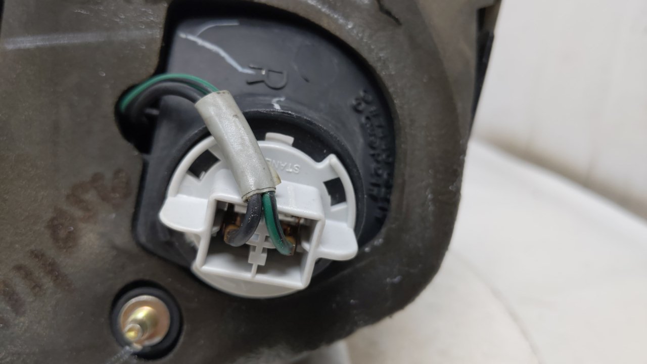 1996-1997 Honda Accord Tail Light Assembly Passenger Right OEM Fits Fits 1996 1997 OEM Used Auto Parts - Oemusedautoparts1.c