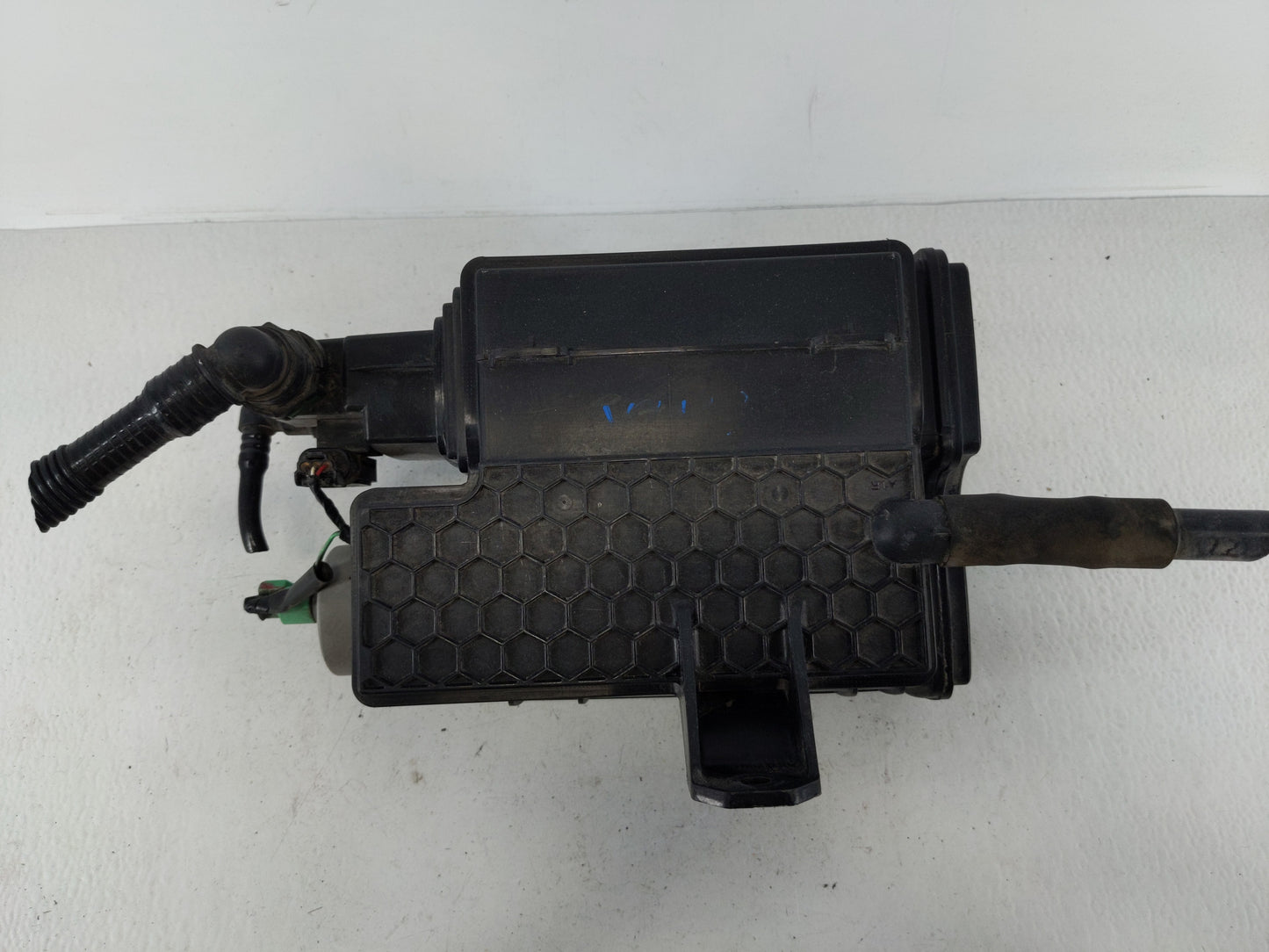 2011 Honda Civic Fuel Vapor Charcoal Canister Black - Oemusedautoparts1.com