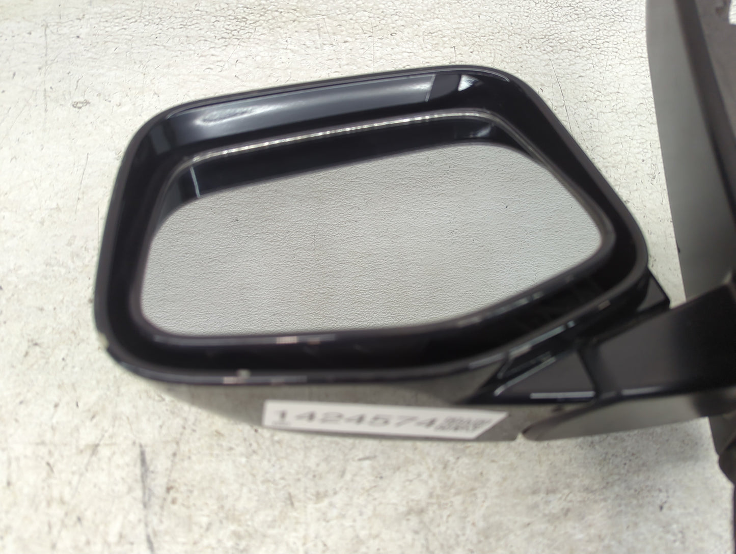 2011-2013 Honda Odyssey Driver Side View Mirror - Left Door Mirror OEM Used - Oemusedautoparts1.com