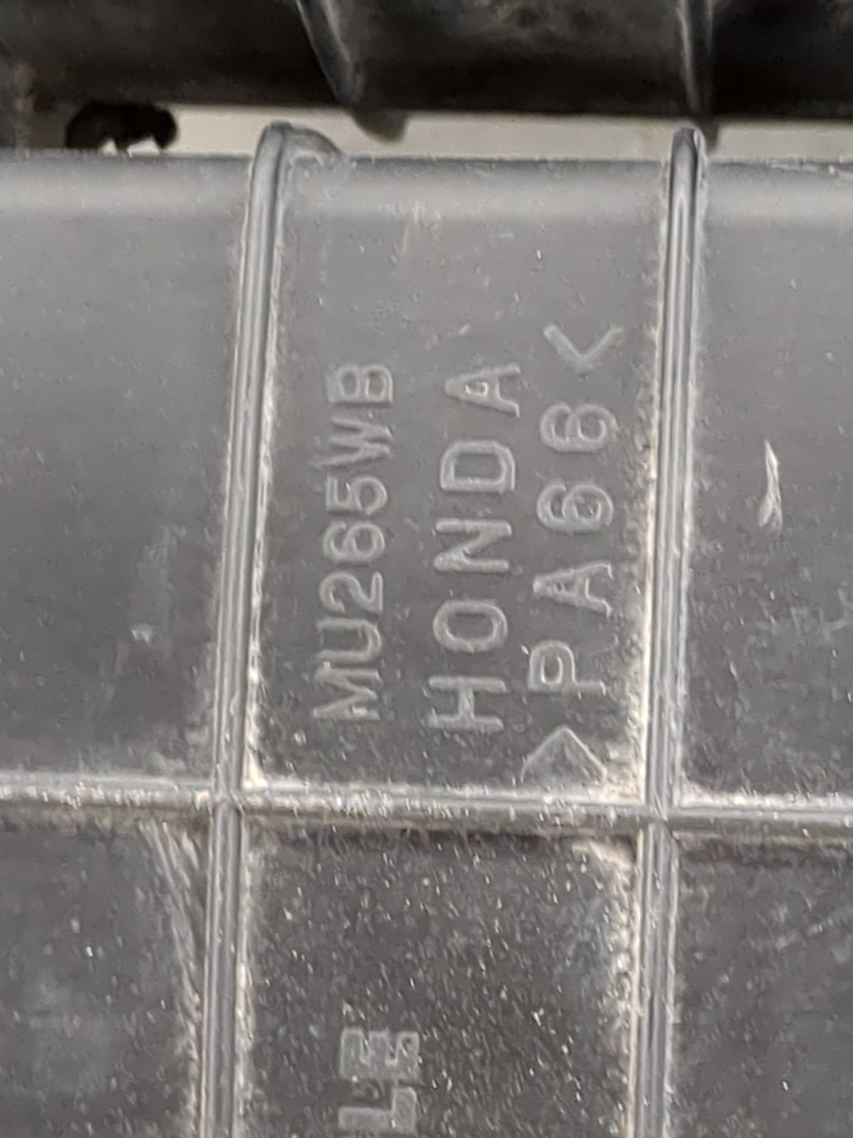 2011 Honda Pilot Fuel Vapor Charcoal Canister 1476929 - Oemusedautoparts1.com