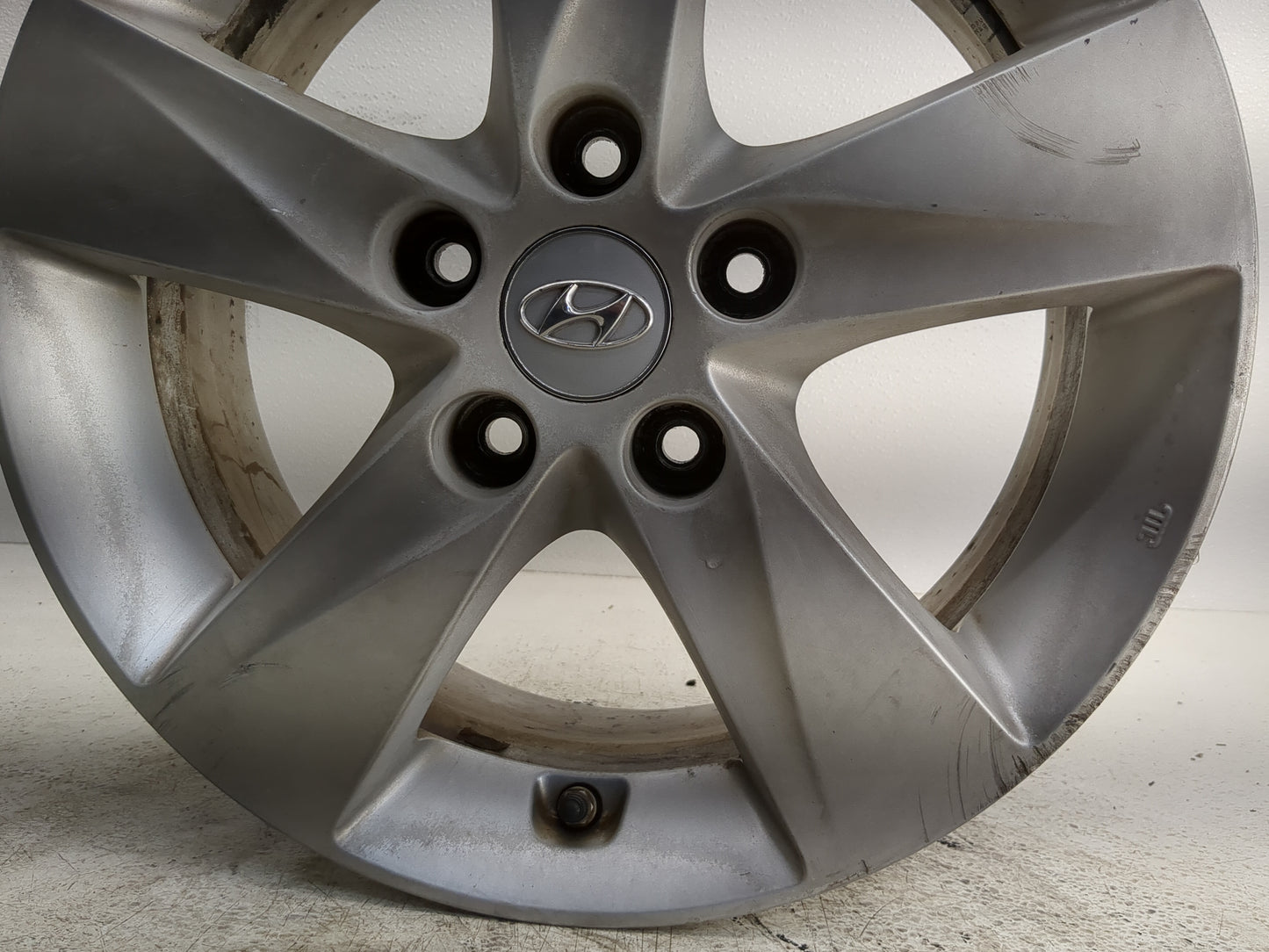 2011-2016 Hyundai Elantra Oem Wheel Rim - Oemusedautoparts1.com