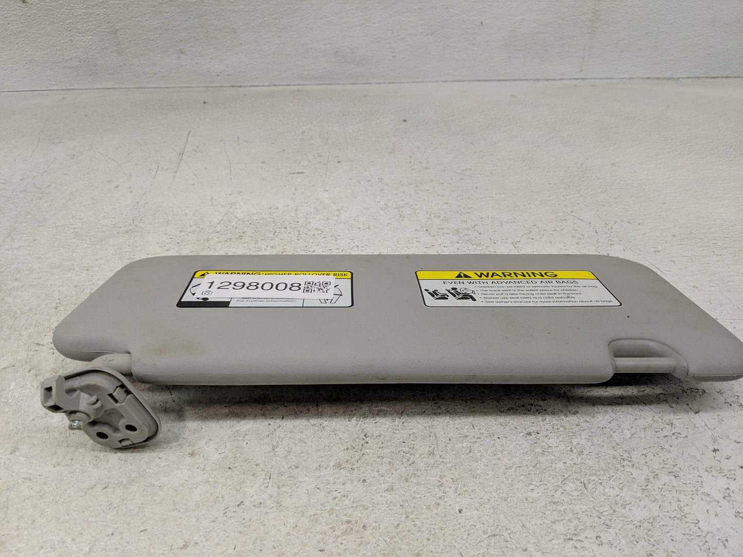 2011-2013 Hyundai Elantra Sun Visor Shade Replacement Driver Left Mirror Fits Fits 2011 2012 2013 OEM Used Auto Parts - Oemu