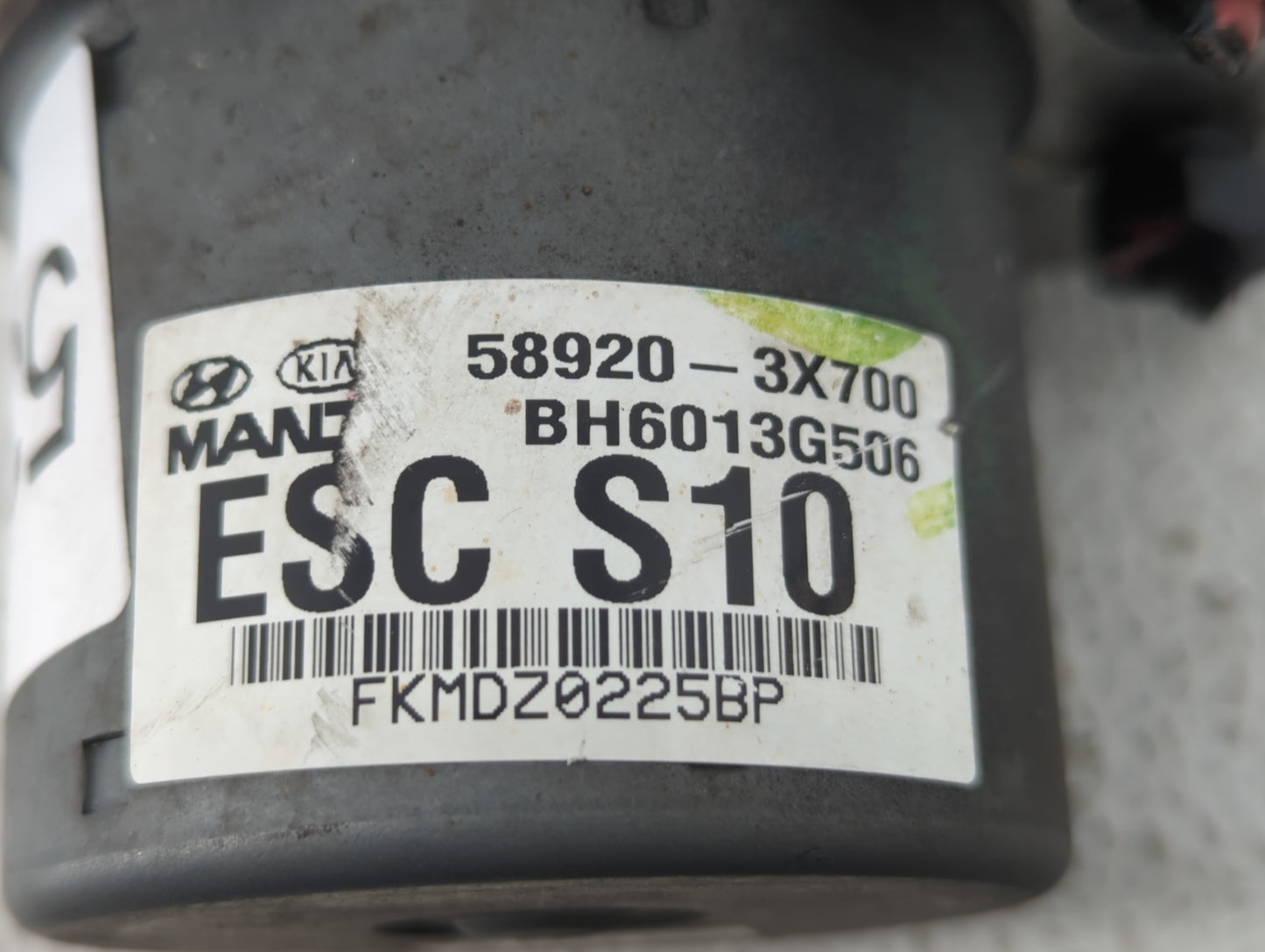 2011-2013 Hyundai Elantra ABS Pump Control Module Replacement P/N:58920-3X700 Fits Fits 2011 2012 2013 OEM Used Auto Parts -