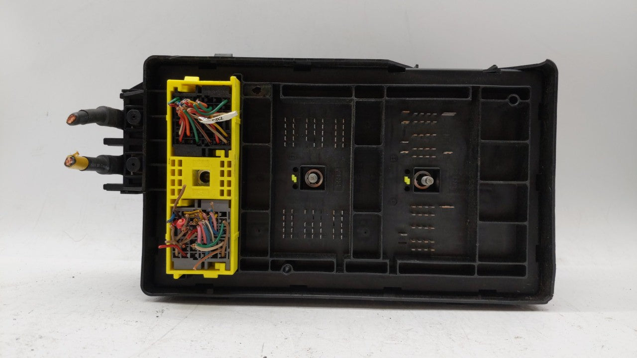 2009-2014 Hyundai Genesis Fusebox Fuse Box Panel Relay Module P/N:91950-3M170 91950-3M173 Fits OEM Used Auto Parts - Oemused