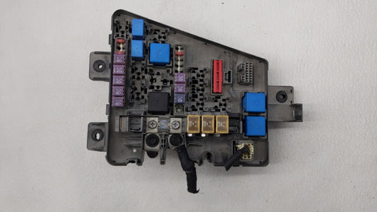 2009-2011 Hyundai Genesis Fusebox Fuse Box Panel Relay Module Fits Fits 2009 2010 2011 OEM Used Auto Parts