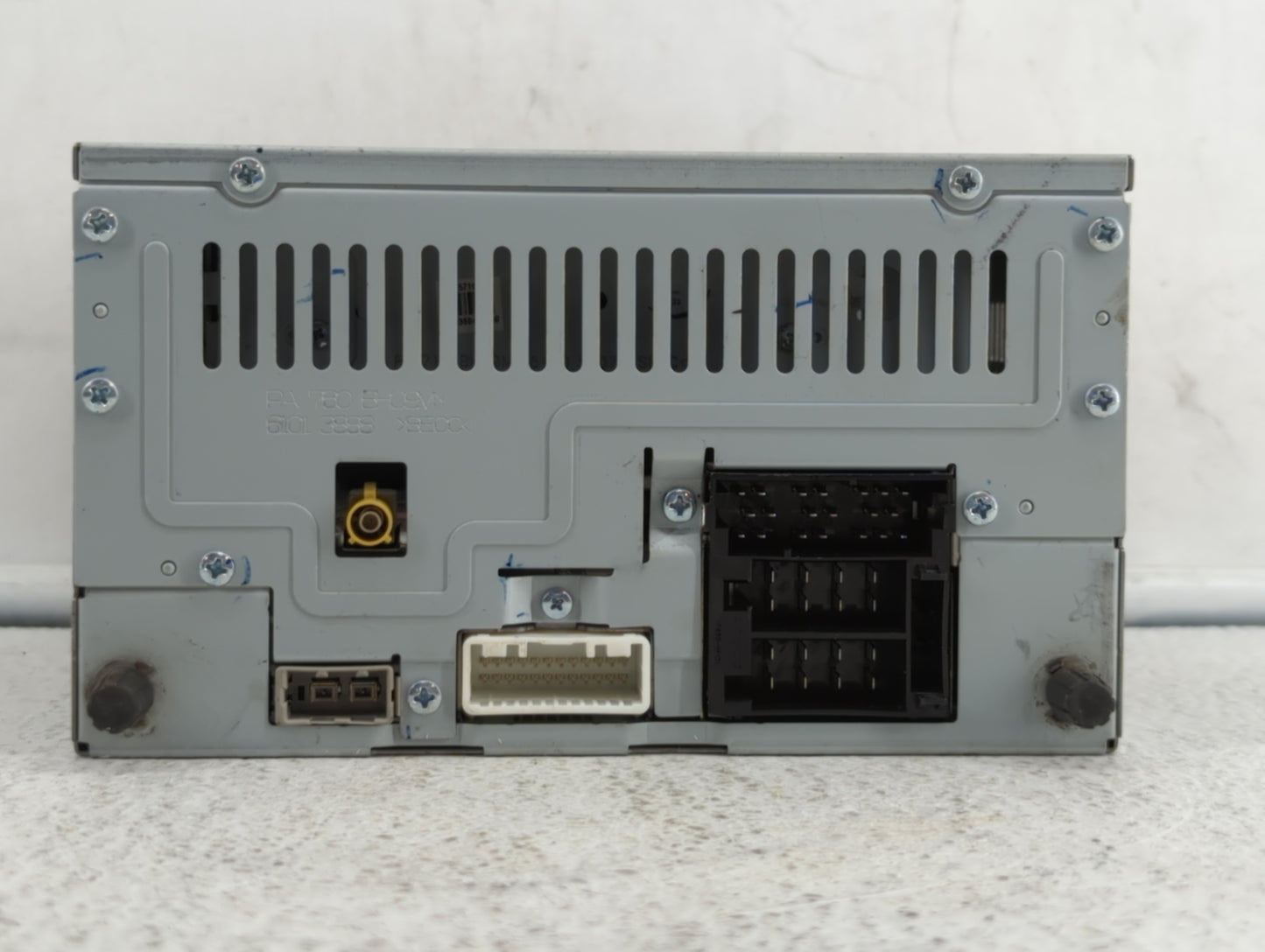 2011-2012 Hyundai Genesis Am Fm Cd Player Radio Receiver - Oemusedautoparts1.com