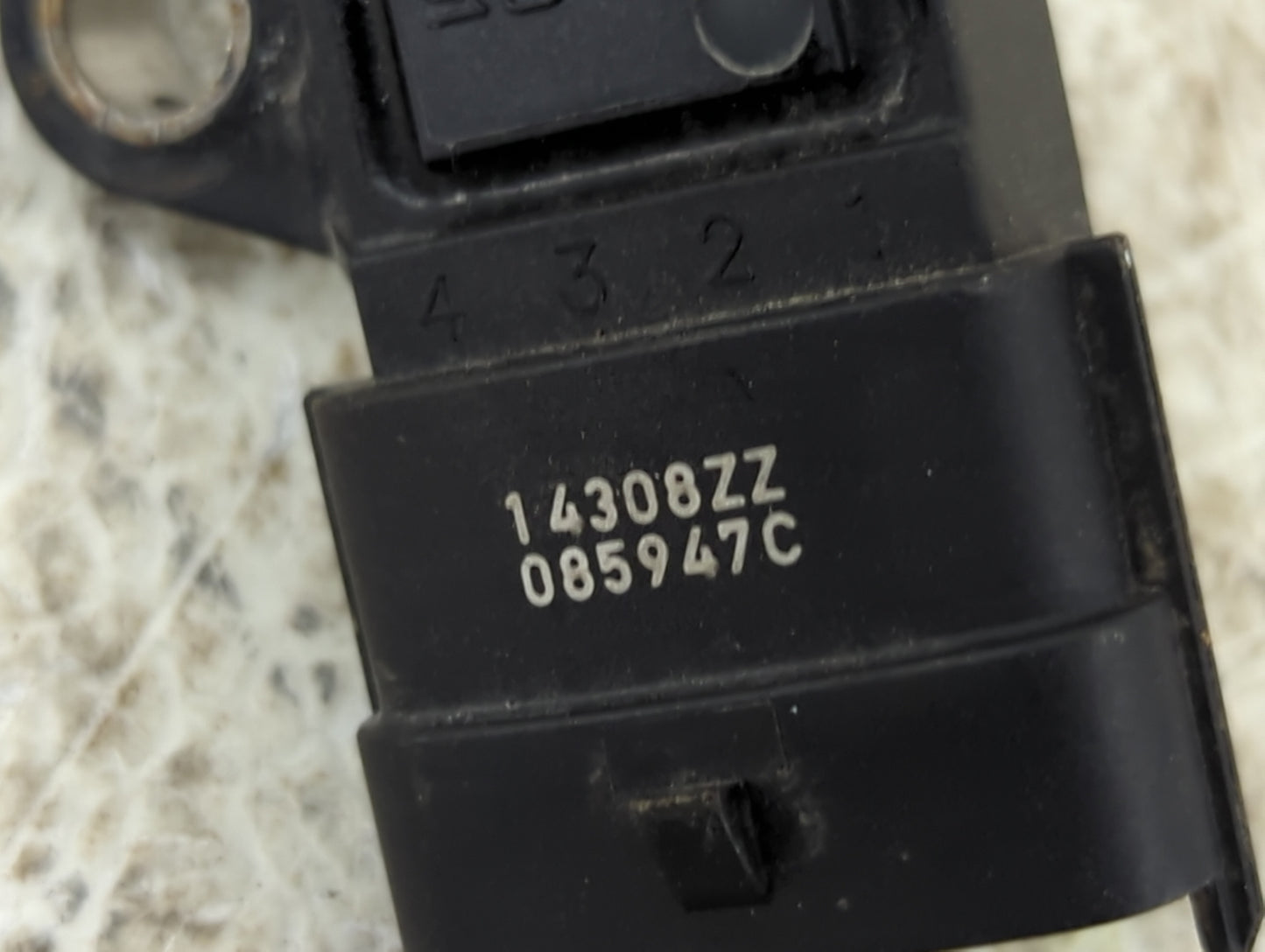 2010-2012 Hyundai Santa Fe Mass Air Flow Meter Maf 1495544 - Oemusedautoparts1.com