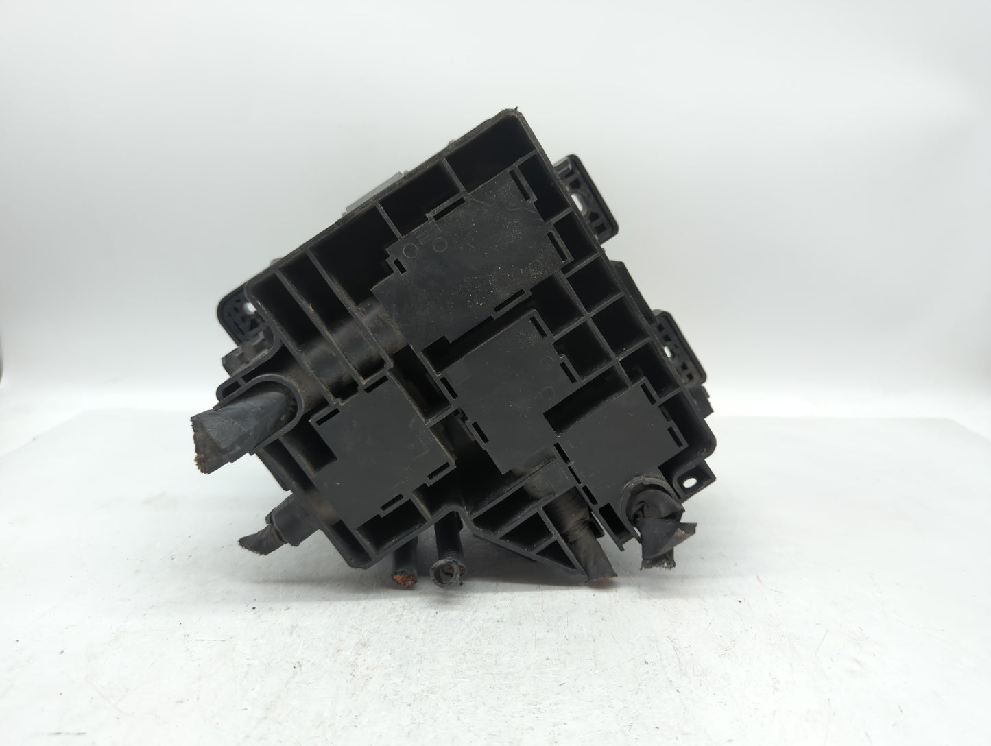 2010-2012 Hyundai Santa Fe Fusebox Fuse Box Panel Relay Module P/N:91115-2B050 91950-2B710 Fits Fits 2010 2011 2012 OEM Used