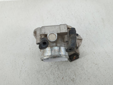 2010-2012 Hyundai Santa Fe Throttle Body P/N:35100-25400 Fits Fits 2006 2007 2008 2009 2010 2011 2012 2013 OEM Used Auto Parts